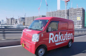 ep furgoneta con el logo de rakuten en japon