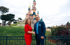 ep iberia renueva su acuerdo con disney como aerolinea preferente y anade dos nuevos destinos