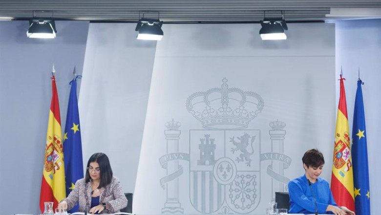 ep la ministra portavoz isabel rodriguez d y la ministra de sanidad carolina darias i ofrecen una ep la ministra portavoz isabel rodriguez d y la ministra de sanidad carolina darias i ofrecen una