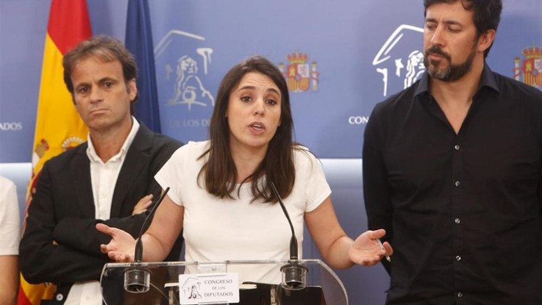 ep la portavoz parlamentariaunidas podemos irene montero ofrece declaracioneslos medioscomunicacionla reunionla mesa politicagrupo confederalsu partido
