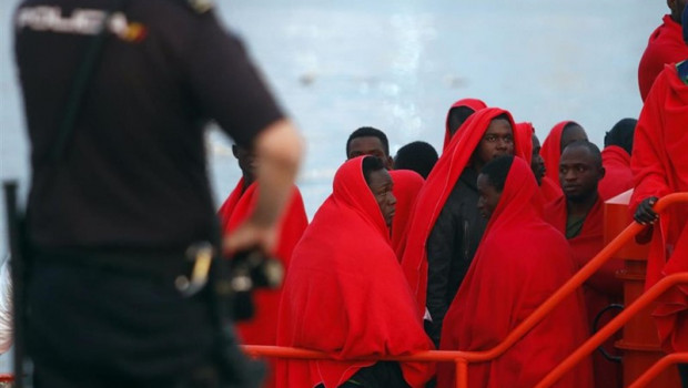ep llegadapuertomalaga73 personas rescatasuna paterasalvamento maritimo 20190811105303