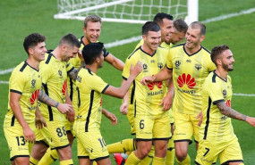 ep los jugadores del wellington phoenix uno de los equipos en cuarentena en australia celebran un