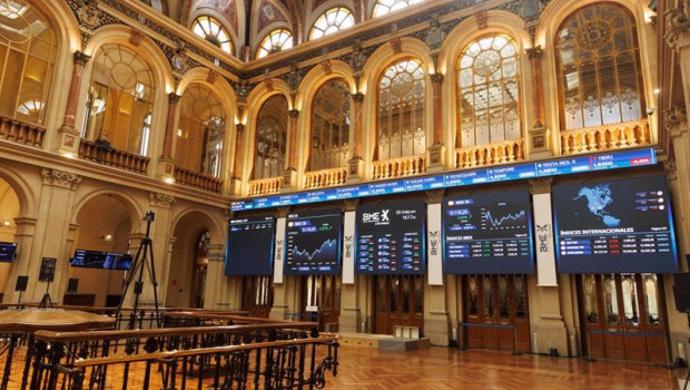 ep paneles del ibex 35 en el palacio de la bolsa a 5 de mayo de 2023 en madrid espana el ibex 35 ha 20230512122504