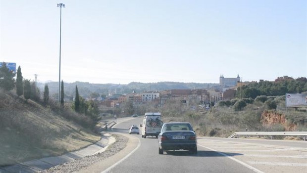 carretera trafico coches autovia dgt circulacion