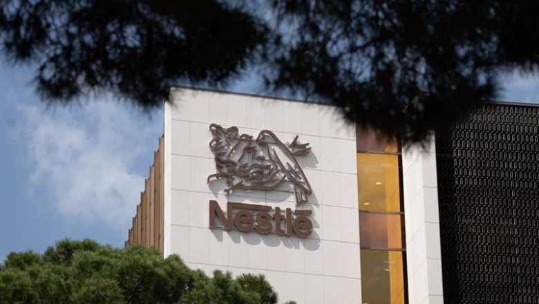 ep archivo   fachada de la sede de nestle espana en esplugues de llobregat barcelona cataluna espana