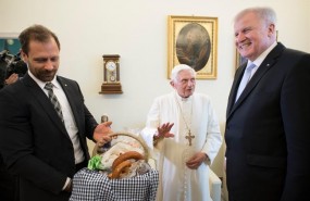 ep celebracion cumpleanos benedicto xvi