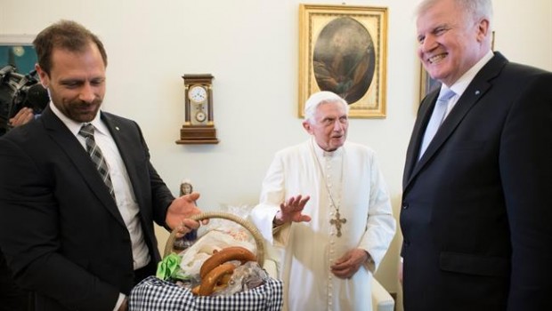 ep celebracion cumpleanos benedicto xvi