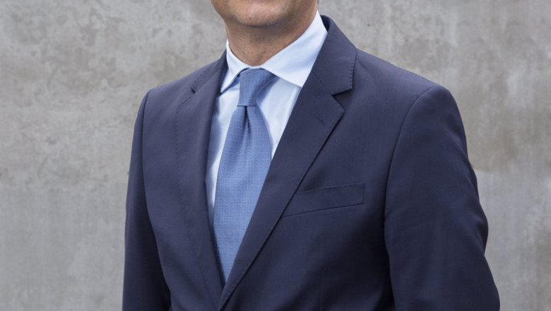 ep el director de servicios de caser mario abajo ep el director de servicios de caser mario abajo