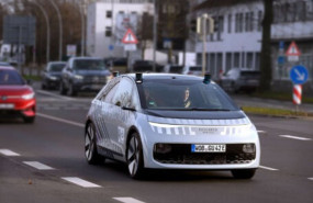 ep el grupo volkswagen inicia las pruebas de vehiculos autonomos con su genurban en wolfsburg