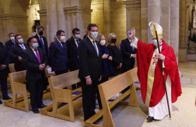 ep el presidente de ceoe antonio garamendi i y el obispo de santiago de compostela julian barrio