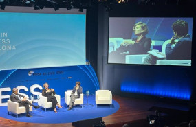 ep el presidente ejecutivo de naturgy francisco reynes y la economista mariana mazzucato durante su