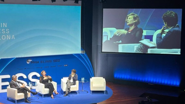 ep el presidente ejecutivo de naturgy francisco reynes y la economista mariana mazzucato durante su ep el presidente ejecutivo de naturgy francisco reynes y la economista mariana mazzucato durante su
