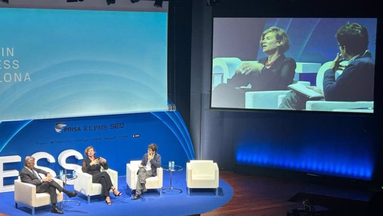 ep el presidente ejecutivo de naturgy francisco reynes y la economista mariana mazzucato durante su