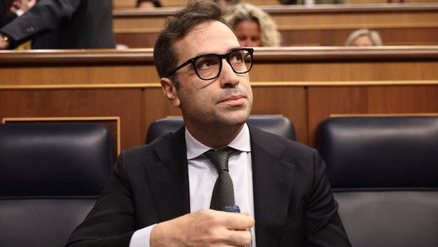 ep el vicepresidente primero del gobierno y ministro de economia carlos cuerpo