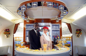 ep emirates regresa a espana y reclutara tripulantes de cabina en seis ciudades espanolas este mes
