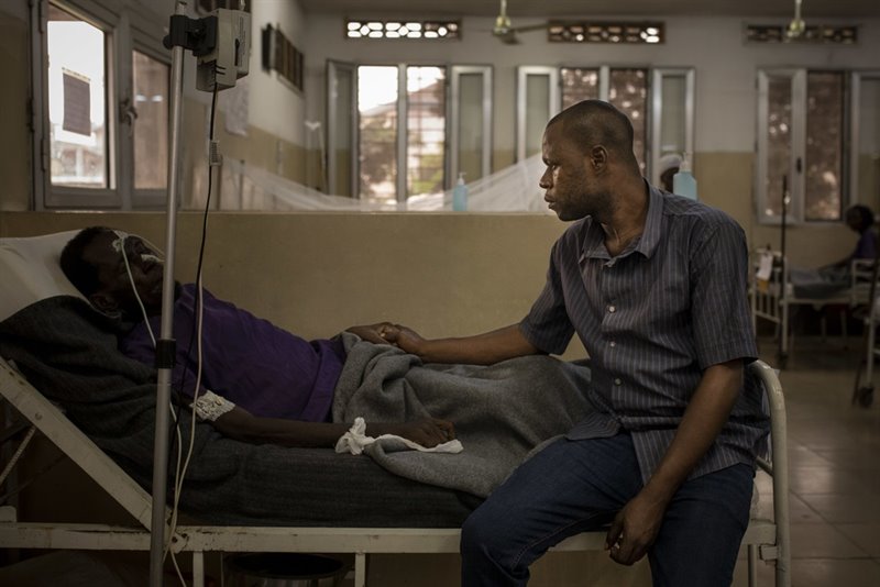 ep familiar y paciente con vih en kinsasa republica democratica del congo