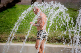 ep fotosrecursola olacalor deporte agua paseo solcalor
