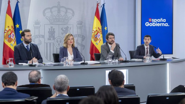 ep i d el ministro de economia comercio y empresa carlos cuerpo la portavoz del gobierno y ministra