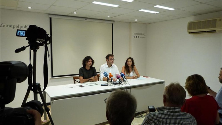 (I-D) El Regidor Del Cementerio De Manacor, Carles Grimalt, El Alcalde De Manacor, Miquel Oliver, Y La Regidora De Urbanismo Y Vivienda, Núria Hinojosa. | AYUNTAMIENTO MANACOR ep i-d el regidor del cementerio de manacor carles grimalt el alcalde de manacor miquel oliver y la