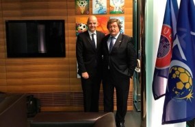 ep juan luis larreagianni infantino presidentela rfeffifa
