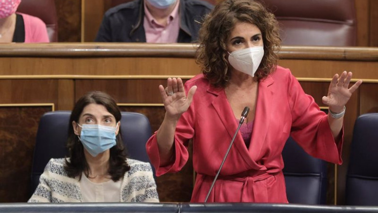 La ministra de Hacienda y Función Pública, María Jesús Montero, interviene en una sesión de control al Gobierno en el Congreso de los Diputados, a 29 de septiembre de 2021, en Madrid, (España). | Eduardo Parra - Europa Press ep la ministra de hacienda y funcion publica maria jesus montero interviene en una sesion de control 20210929141203