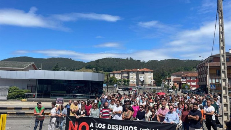 ep la plantilla de nestle en la penilla mantiene su respaldo a los paros en el fin de negociacion
