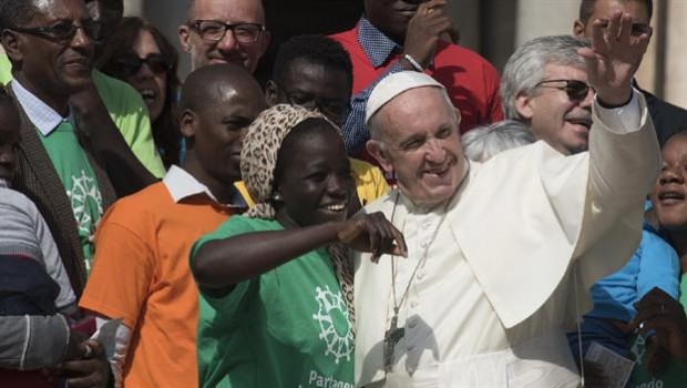 ep papa franciscoa hombresmujeres migrantes