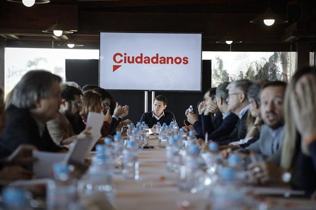 ep reunionla ejecutivaciudadanos presididaalbert rivera