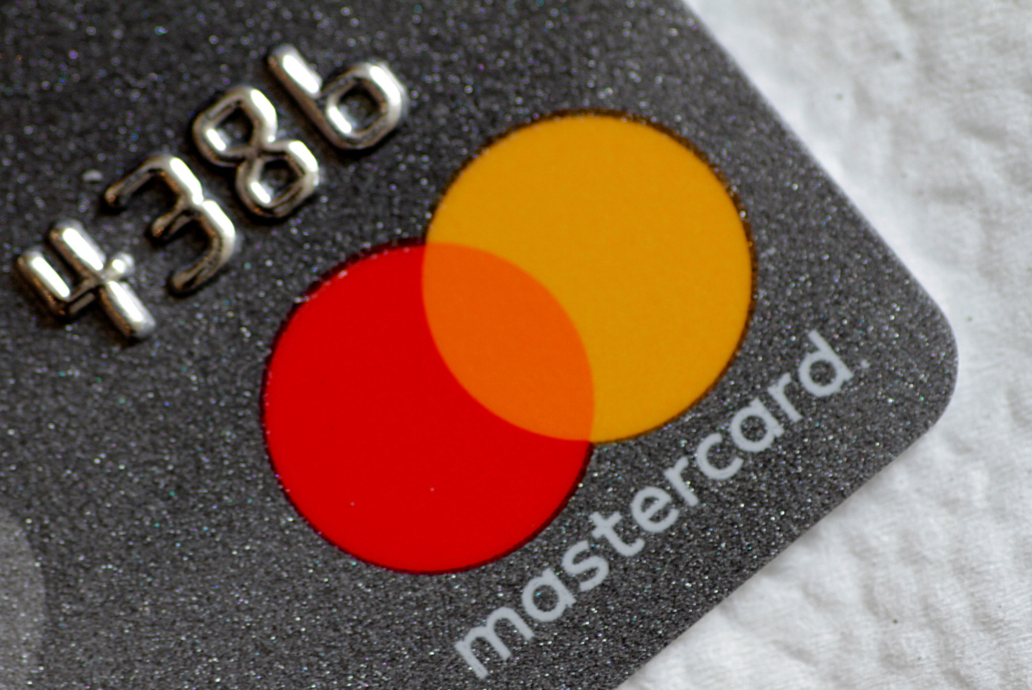 mastercard a suivre a wall street 