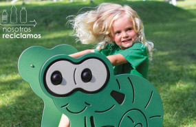 mobiliario parques infantiles sostenibles materiales reciclados1
