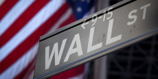 wall-street-ouvre-en-tres-leger-repli