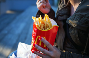 dl mcdonalds mcdonald s mcd fast food takeaway foodservice logo generic pb 20231120 1422 dl mcdonalds mcdonald s mcd fast food takeaway foodservice logo generic pb 20231120 1422