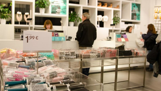 ep archivo   clientes en una tienda