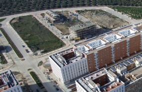 ep archivo   imagen de una venta de suelos de la agencia de vivienda y rehabilitacion de andalucia