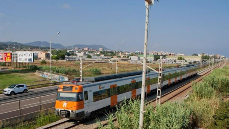 Archivo - Un tren de Rodalies. | GOBIERNO - Archivo ep archivo un tren de rodalies 20251219111008
