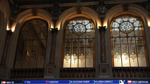 ep archivo   valores del ibex 35 en el palacio de la bolsa de madrid