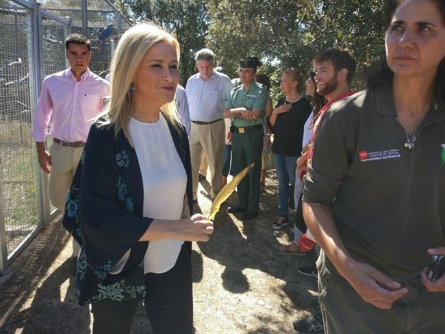 Cifuentes durante su visita al CRAS | COMUNIDAD DE MADRID ep cifuentes durantevisitacras