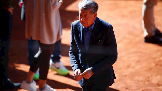 ep el extenista manolo santana asiste al acto de homenaje celebrado en honor al tenista david ferrer