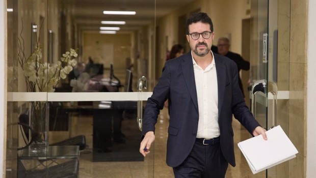ep el secretario de estado de trabajo joaquin perez rey a su llegada a una reunion del ministerio de