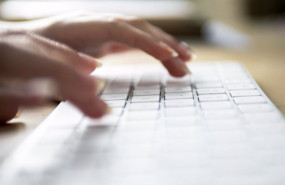 ep internet internauta teclado conexion a internet oficina trabajar teletrabajo ordenador red ep internet internauta teclado conexion a internet oficina trabajar teletrabajo ordenador red