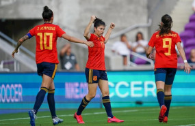 ep lucia garcia celebra un gol con la seleccion espanola de futbol