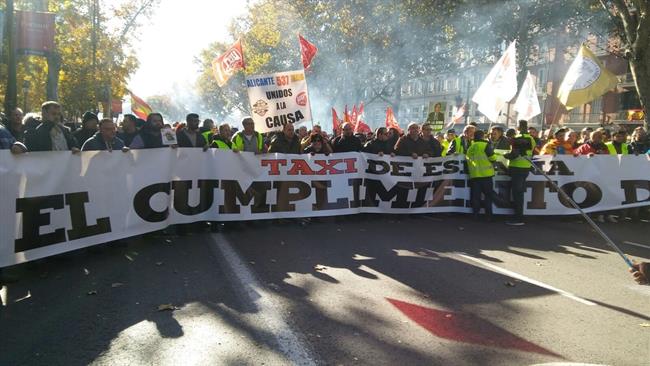 Manifestación de taxistas en Madrid | EUROPA PRESS ep manifestaciontaxistasmadrid 20171129120301
