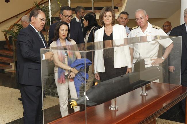 Margarita Robles con Susana Sarriá, presidenta de Navantia | SEPI ep margarita roblessusana sarria presidentanavantia