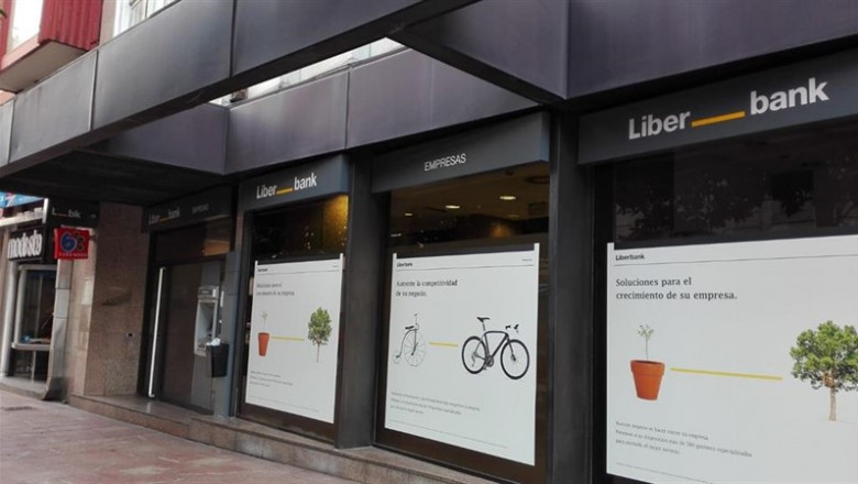 Oficina de Liberbank en Oviedo, cajero automático | EUROPA PRESS - Archivo ep oficinaliberbankoviedo cajero automatico 20190508203704