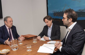ep reunion entre el consejero de economia y hacienda pedro azpiazu y el ministrio de economia
