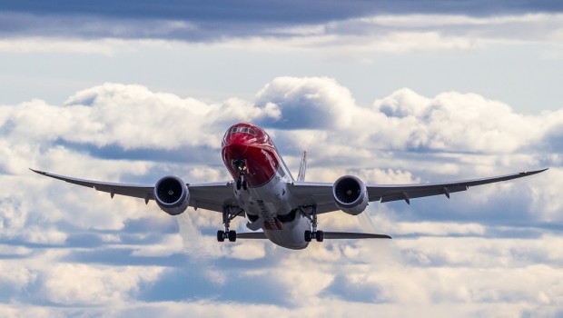 norwegian air shuttle dreamliner 787