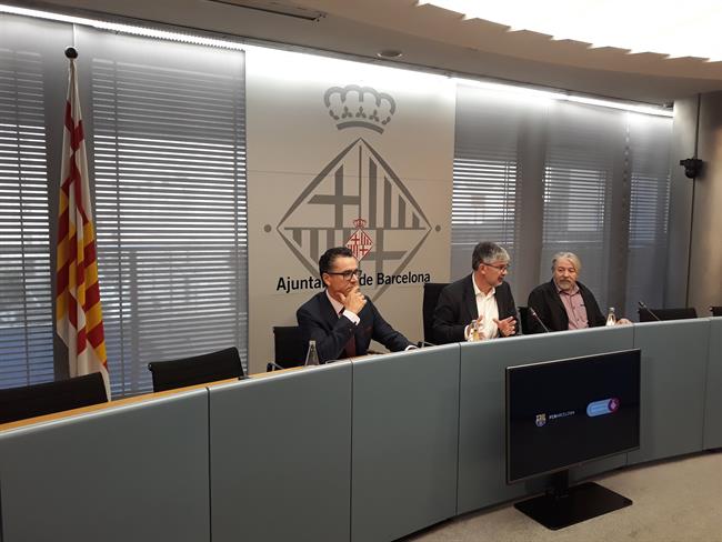 Agustí Colom y Josep Vives en la presentación de 'El Barça quiere a Les Corts' | EUROPA PRESS ep agusti colomjosep vivesla presentacion de bara quiereles corts