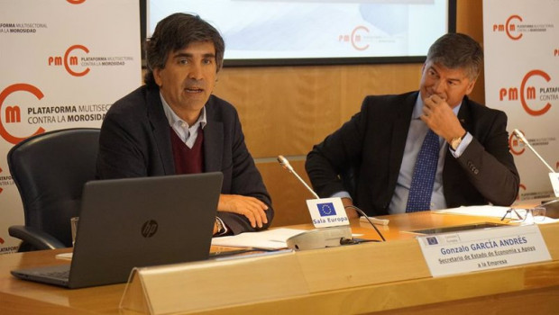 ep antoni canete presidente de la plataforma multisectorial contra la morosidad pmcm con gonzalo