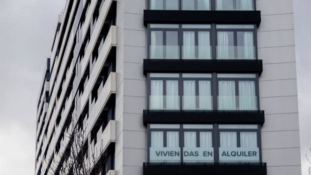 ep archivo anuncio de viviendas en alquiler en el barrio de castellana ep archivo anuncio de viviendas en alquiler en el barrio de castellana