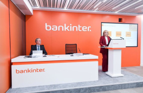 ep archivo   la consejera delegada de bankinter gloria ortiz y el director financiero jacobo diaz